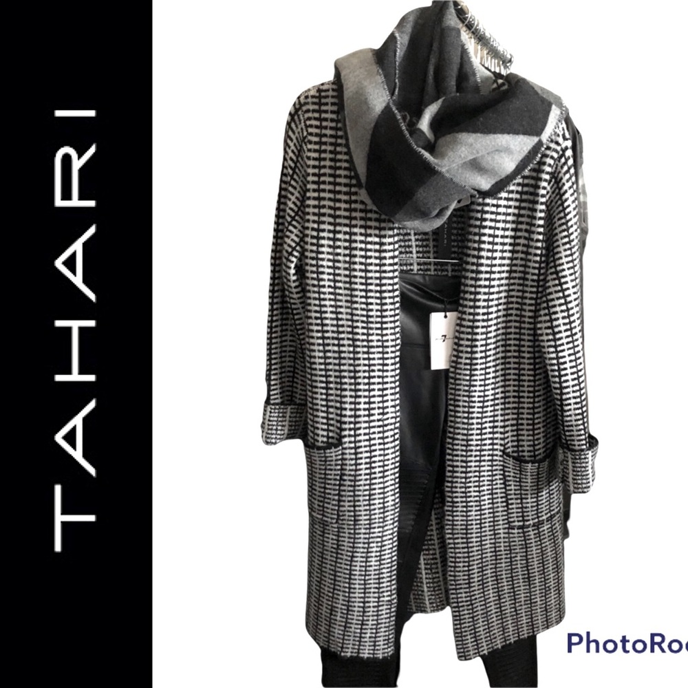 TAHARI Soft Cozy Warm Long Cardigan Sweater sz Medium